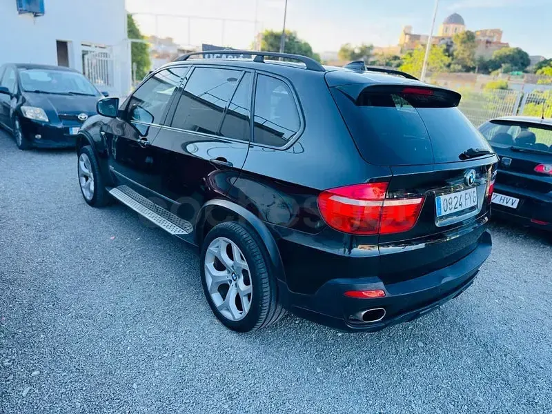 Usado BMW X5 Comfort Edition 286 CV (210 kW) 2008 Negro SUV