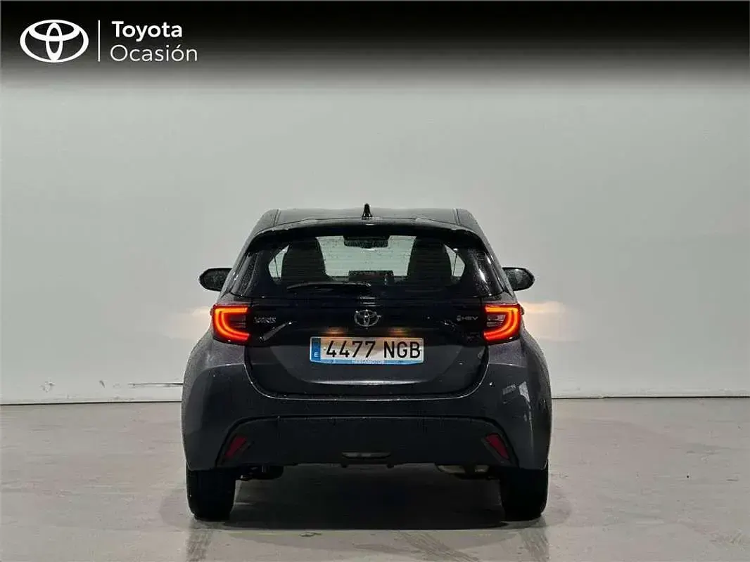 Usado Toyota Yaris Hybrid Active 116 CV (85 kW) 2025 Monovolumen