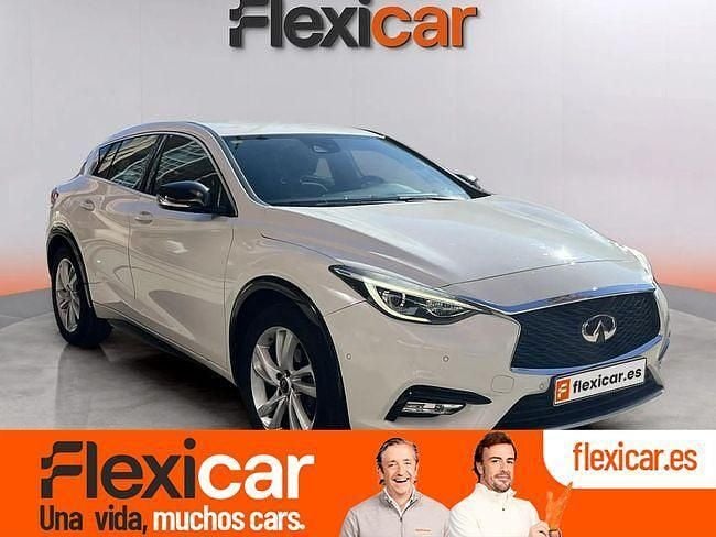 Usado Infiniti Q30 Premium 122 CV (89 kW) 2018 Blanco Berlina