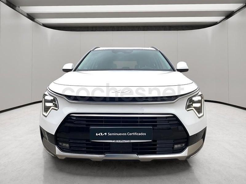 Usado Kia Niro 129 HP (94 kW) 2024 Branco SUV