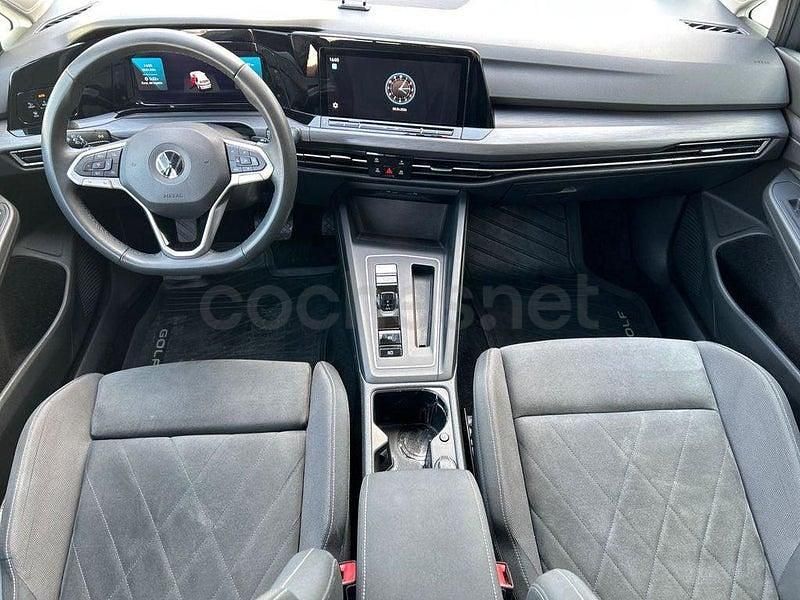 Usado VW Golf VIII Style 150 CV (110 kW) 2021 Gris / plata Berlina