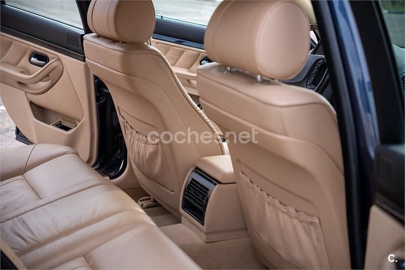 Usado BMW 525 Exclusive 192 CV (141 kW) 2002 Azul Berlina