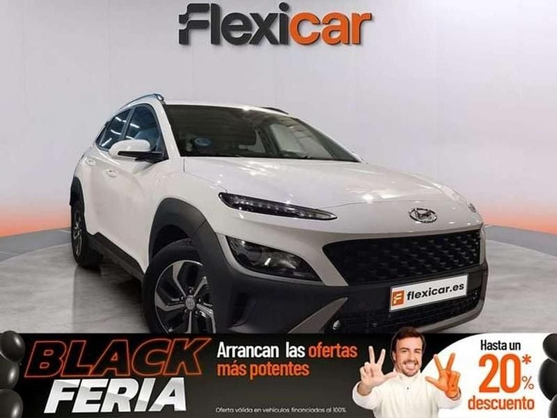 Usado Hyundai Kona Style 141 CV (103 kW) 2021 Blanco SUV