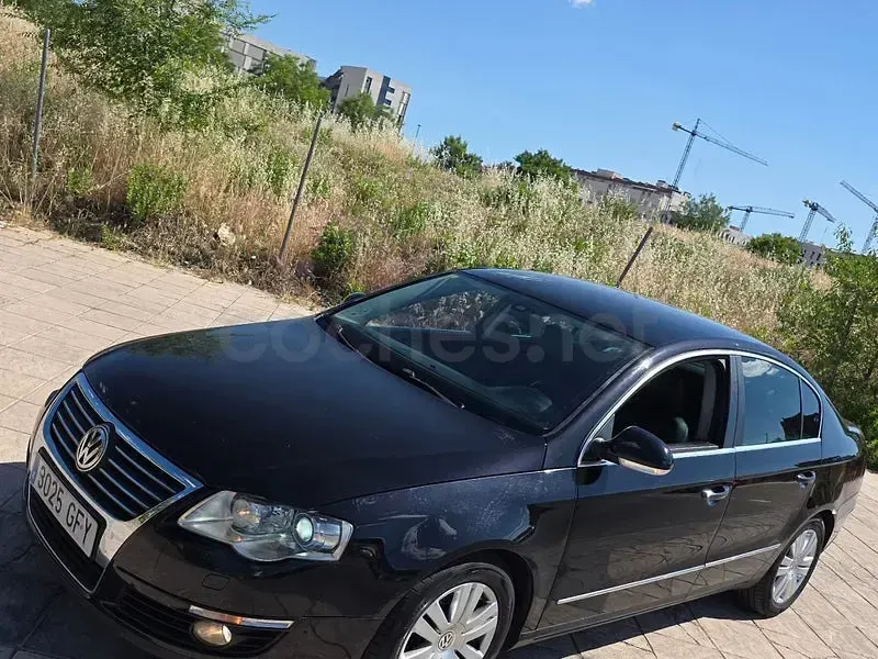 Usado VW Passat Highline 140 CV (102 kW) 2008 Negro Berlina