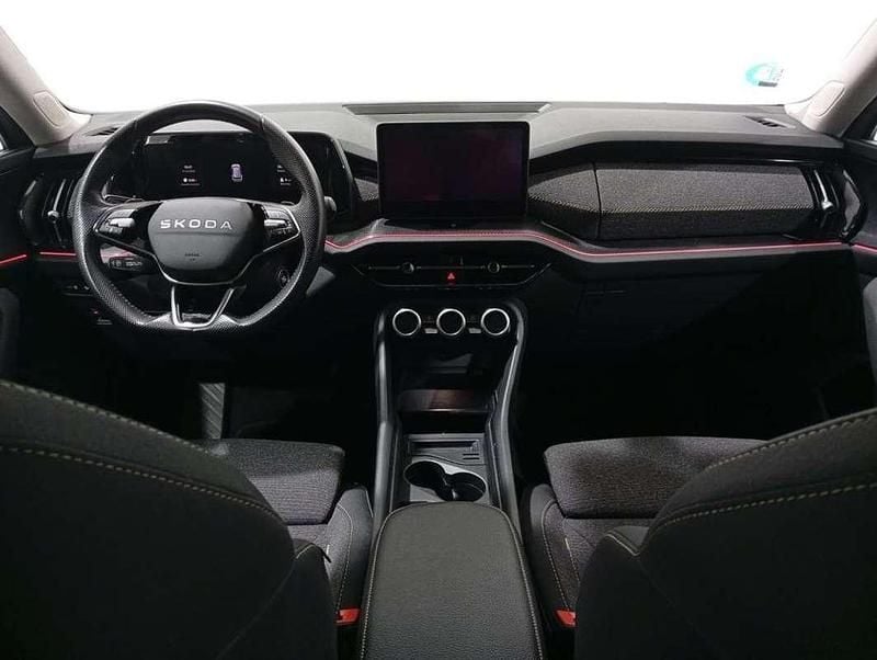 Usado Skoda Kodiaq Selection 150 CV (110 kW) 2025 Plateado SUV