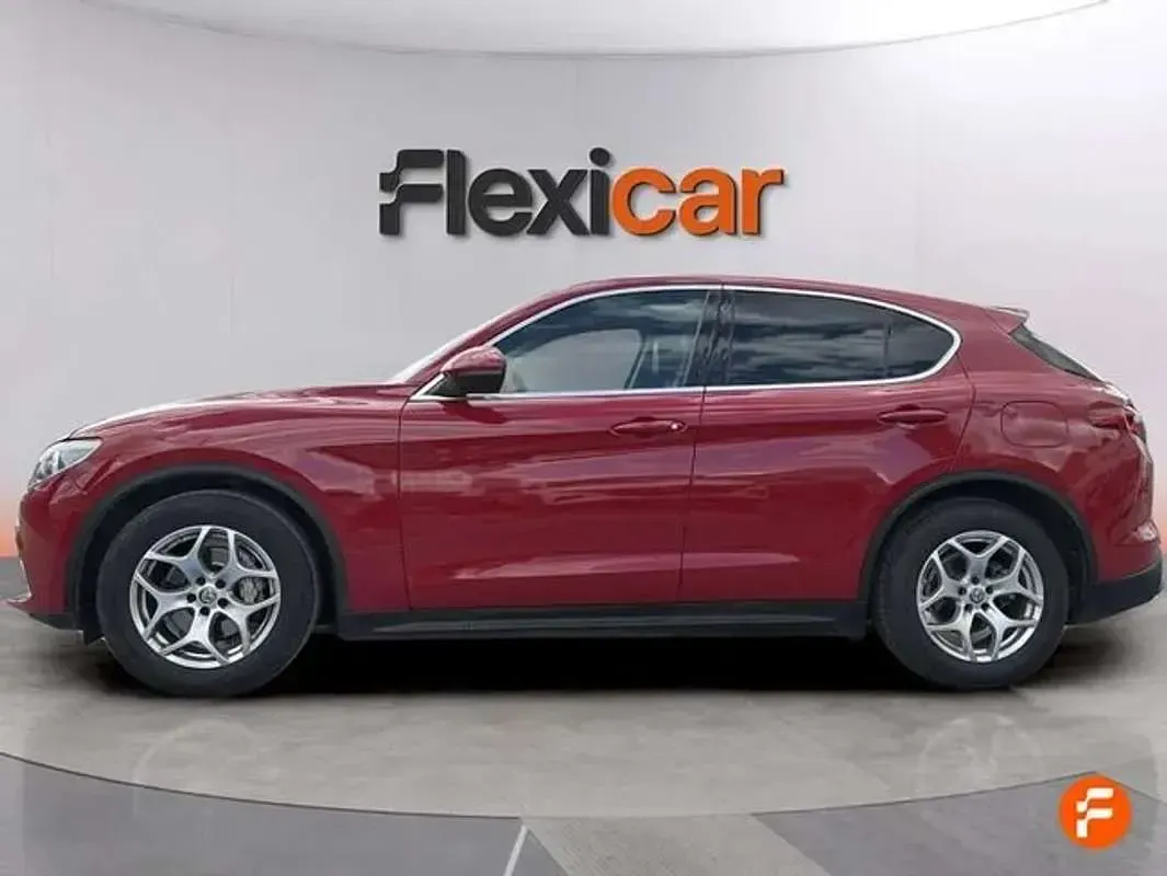 Usado Alfa Romeo Stelvio 190 CV (139 kW) 2019 Rojo SUV