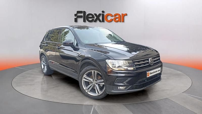 Usado VW Tiguan Edition 125 CV (91 kW) 2018 Negro SUV
