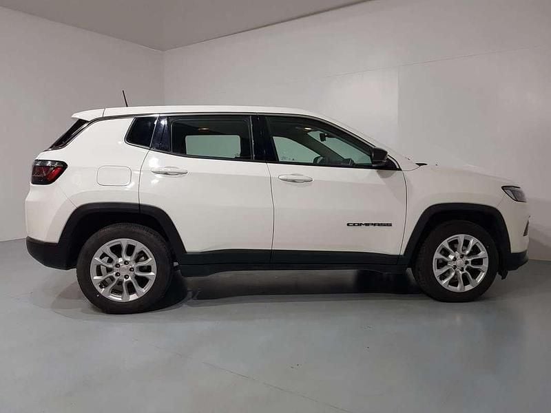 Usado Jeep Compass Longitude 131 CV (96 kW) 2022 Blanco SUV