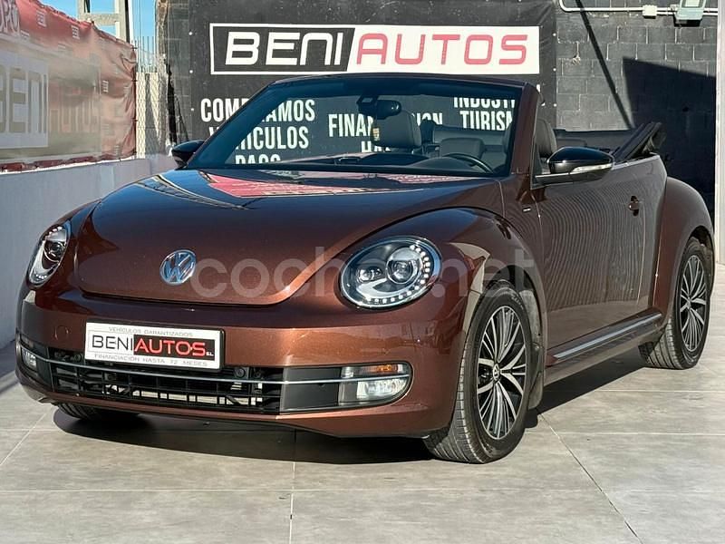 Usado VW Beetle Cabriolet Karmann 105 CV (77 kW) 2017 Marrón Descapotable