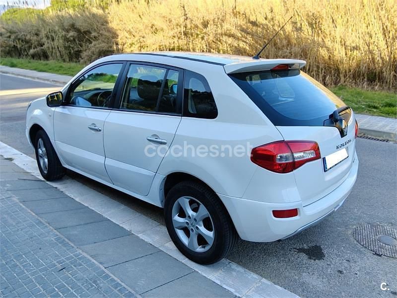 Usado Renault Koleos Dynamique 150 CV (110 kW) 2010 Blanco SUV
