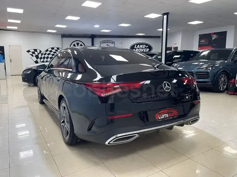 Usado Mercedes CLA200 150 CV (110 kW) 2021 Negro Berlina
