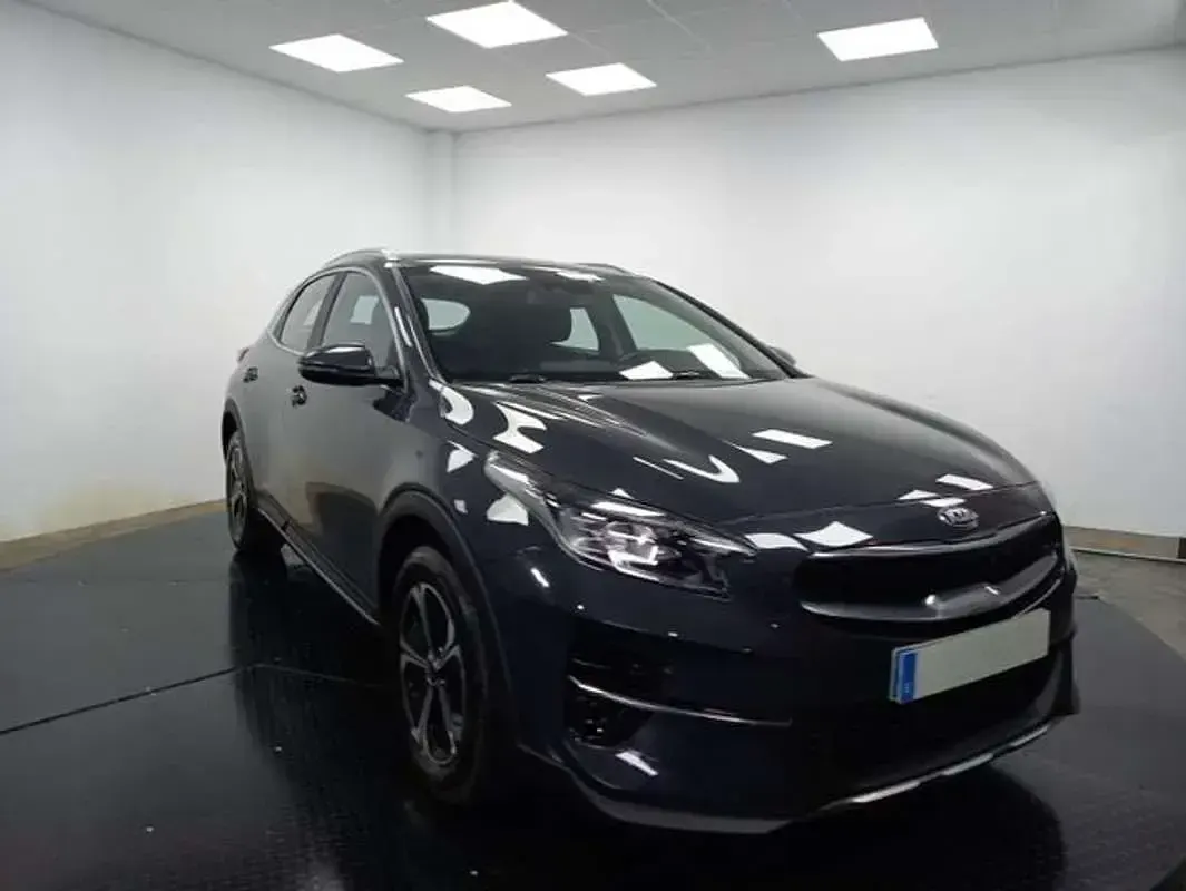 Usado Kia XCeed 141 CV (103 kW) 2021 Gris SUV