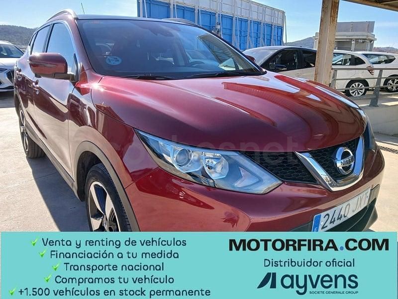 Usado Nissan Qashqai N-Connecta 115 CV (84 kW) 2017 Granate SUV