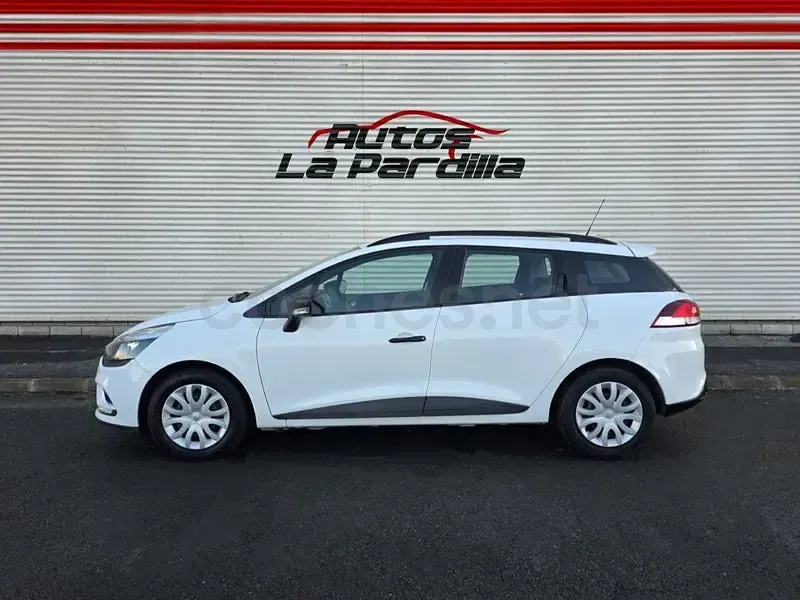 Usado Renault Clio Business 75 CV (55 kW) 2018 Blanco Familiar
