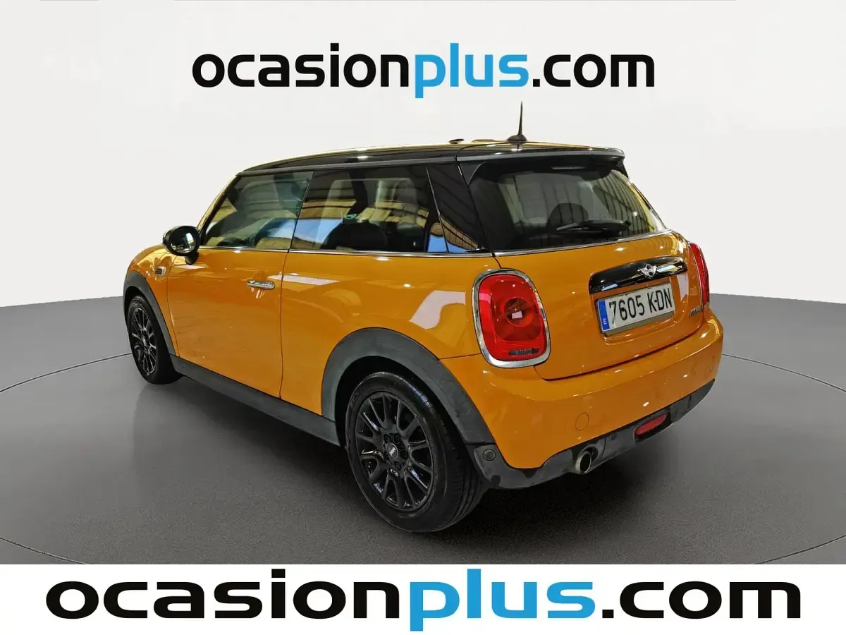 Usado Mini Cooper 136 CV (100 kW) 2017 Naranja Utilitario