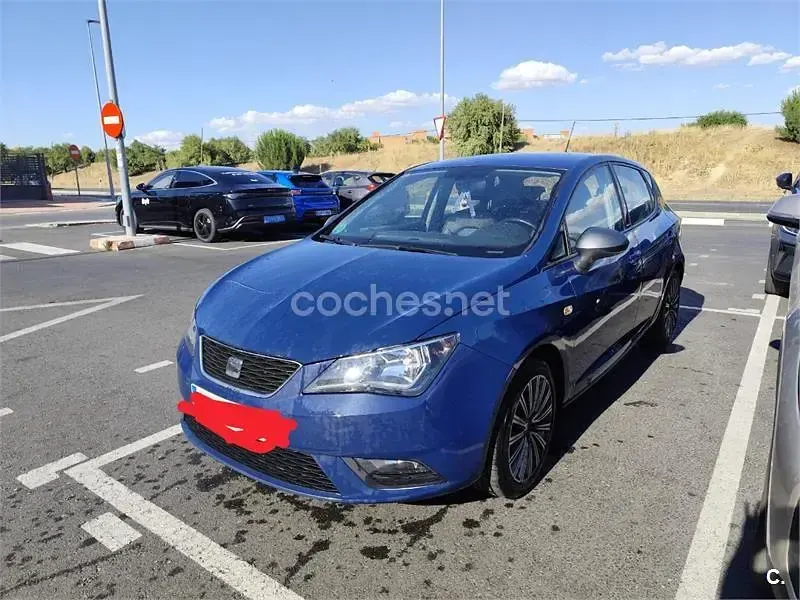 Usado Seat Ibiza CONNECT 95 CV (69 kW) 2016 Azul Berlina