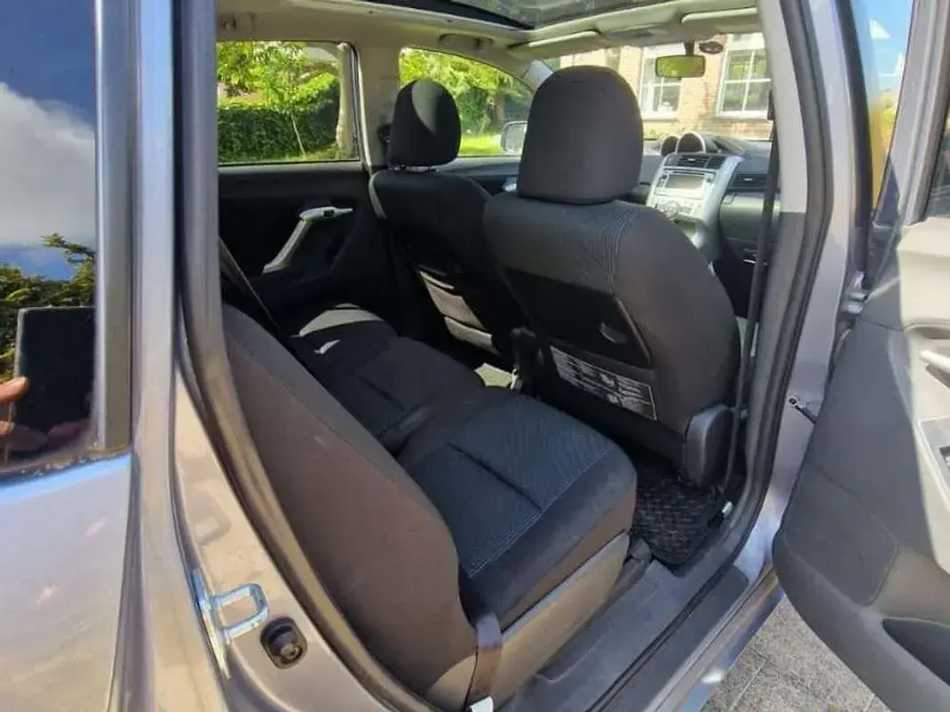 Usado Toyota Verso Advance 150 CV (110 kW) 2012 Gris Monovolumen