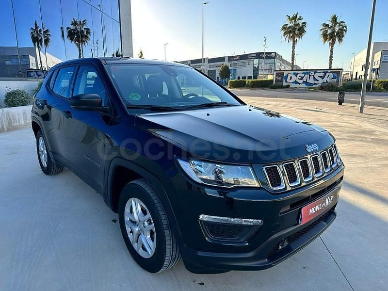 Usado Jeep Compass Sport 120 CV (88 kW) 2019 Negro SUV
