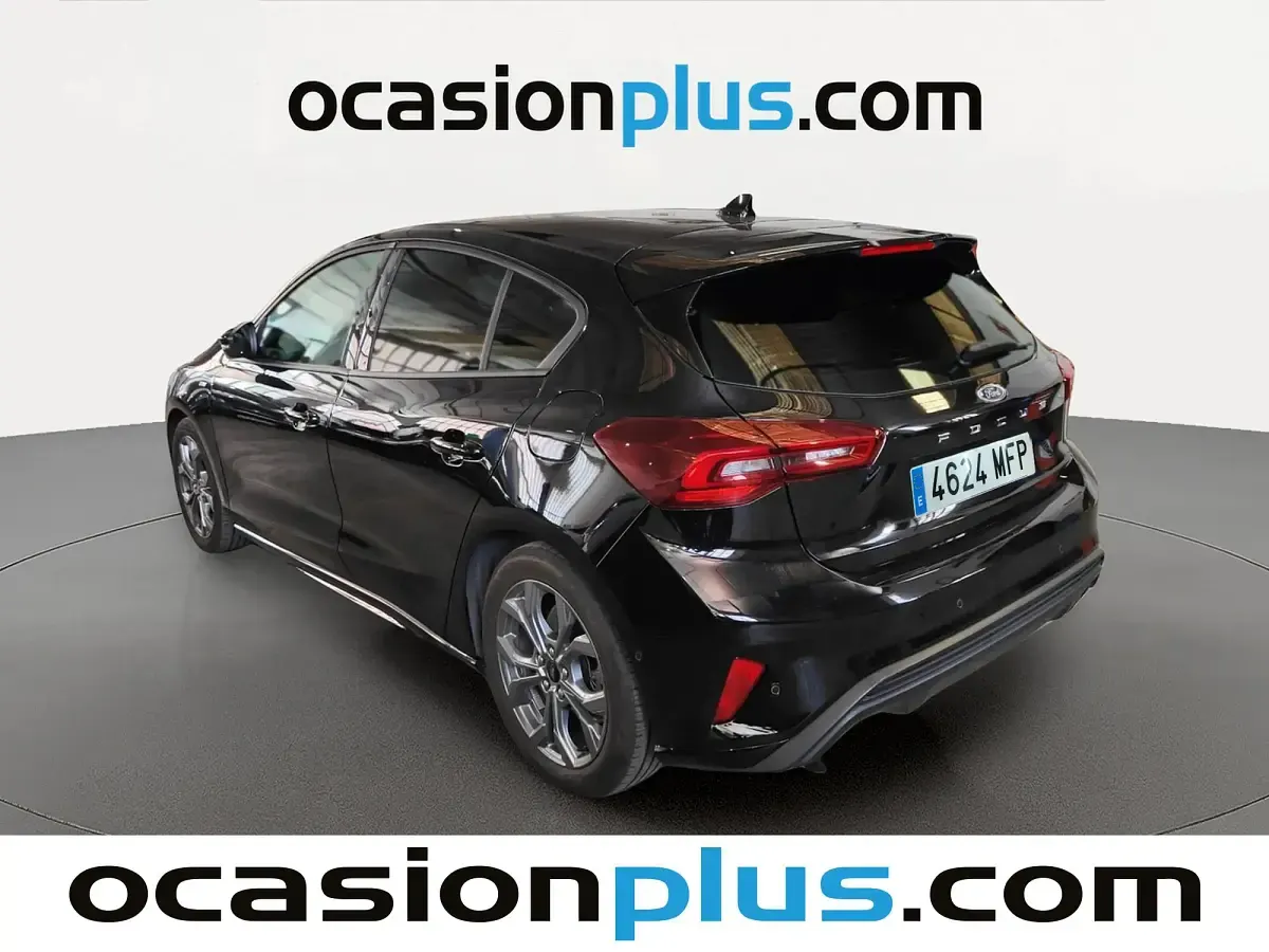 Usado Ford Focus ST-Line 125 CV (91 kW) 2023 Negro Utilitario