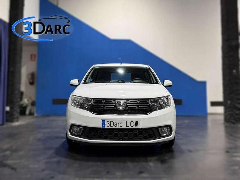 Usado Dacia Sandero Comfort 95 CV (69 kW) 2019 Blanco Utilitario