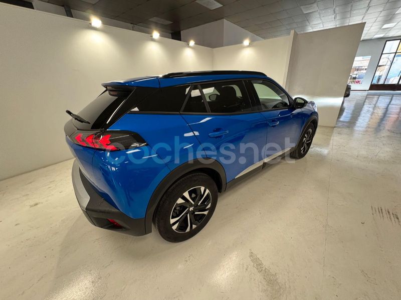 Usado Peugeot 2008 Allure 130 CV (95 kW) 2022 Azul SUV