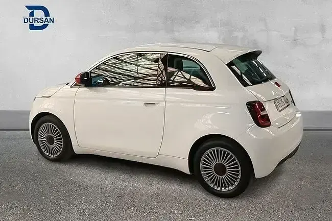 Usado Fiat 500e Red 51 kW (70 CV) 2023 Blanco Utilitario