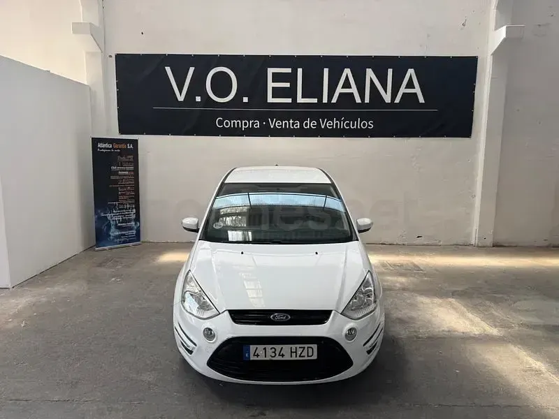 Usado Ford S-MAX Limited 140 CV (102 kW) 2014 Blanco Monovolumen