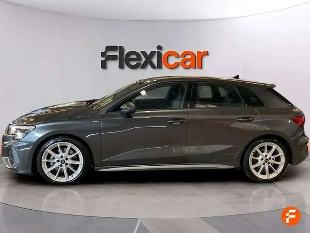 Usado Audi A3 Premium 150 CV (110 kW) 2021 Gris Berlina