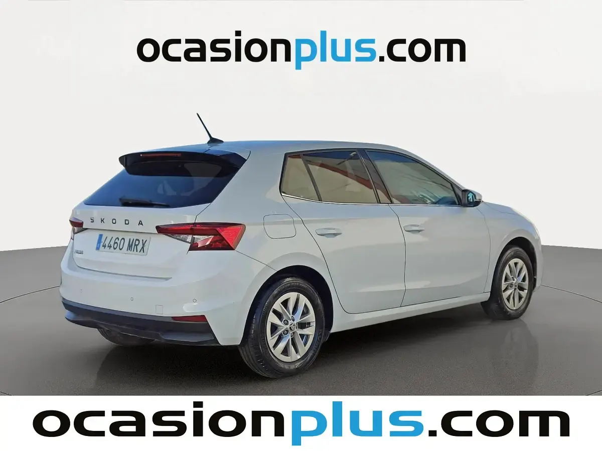 Usado Skoda Fabia Selection 95 CV (69 kW) 2024 Blanco Utilitario