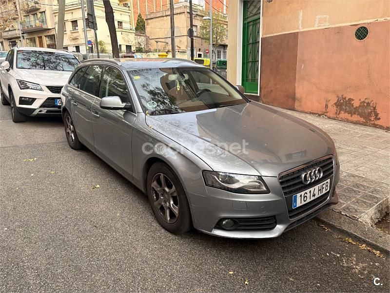 Usado Audi A4 136 CV (100 kW) 2011 Gris / plata Familiar