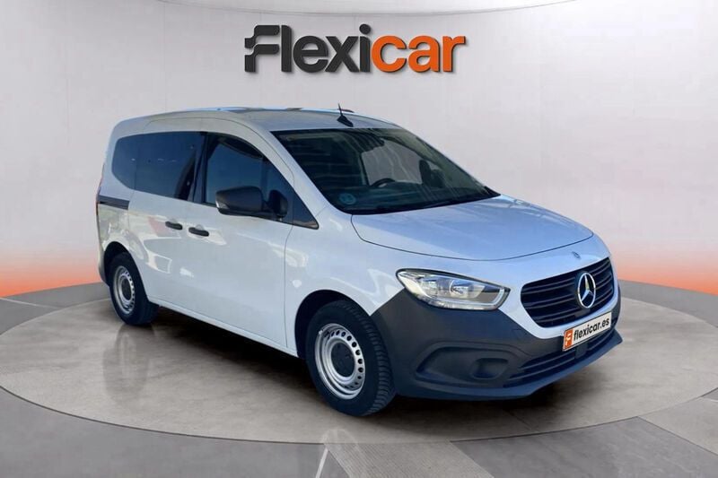 Blanco Usado 2023 Mercedes Citan 110 Familiar | 18.490 € - Imagen 1/4