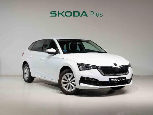 Blanco glaciar metalizado Usado 2023 Skoda Scala Ambition Utilitario | 20.300 € (Un poco caro) - Imagen 1/4
