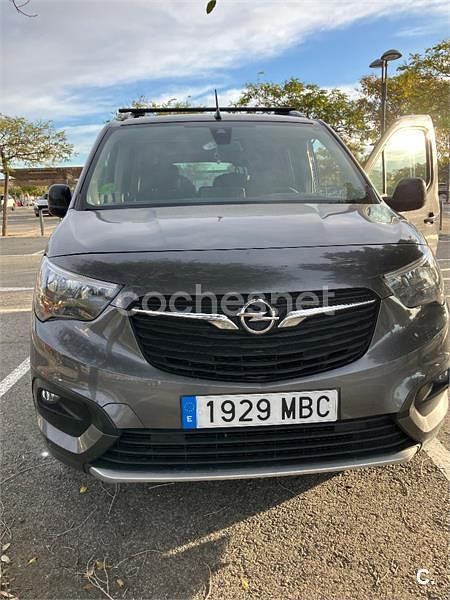 Usado Opel Combo Life Elegance 131 CV (96 kW) 2022 Gris / plata Monovolumen