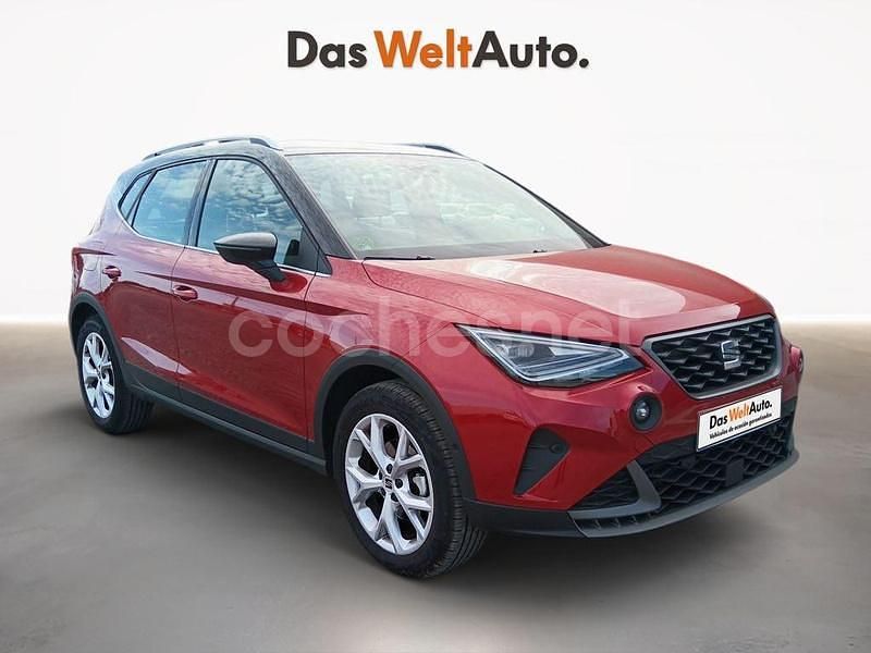 Rojo Usado 2024 Seat Arona FR SUV | 21.200 € (Precio justo) - Imagen 1/4