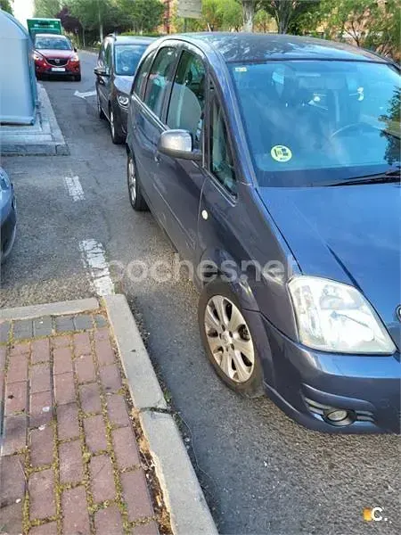 Usado Opel Meriva Cosmo 100 CV (73 kW) 2008 Azul Monovolumen