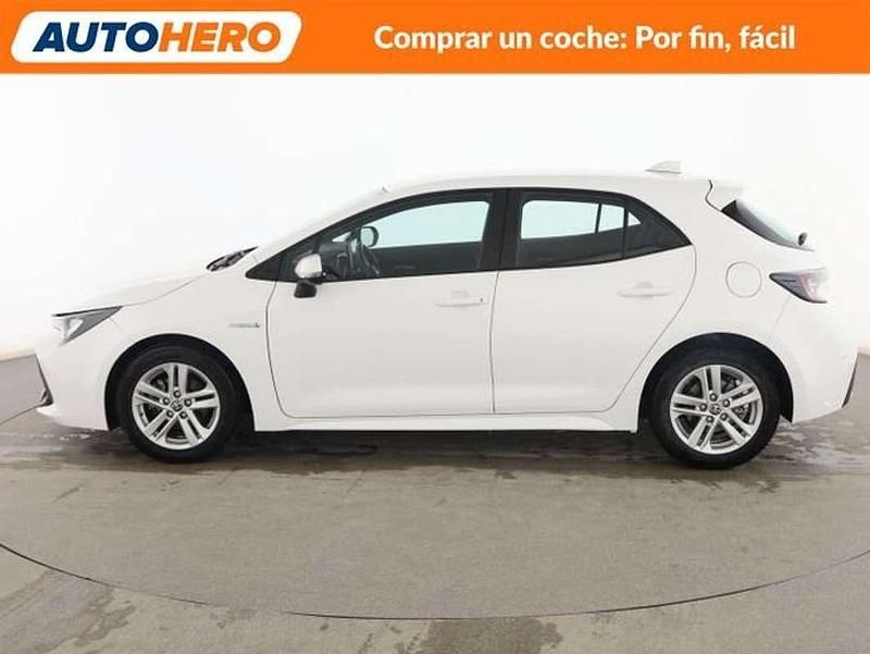 Usado Toyota Corolla Active 125 CV (91 kW) 2021 Blanco Berlina