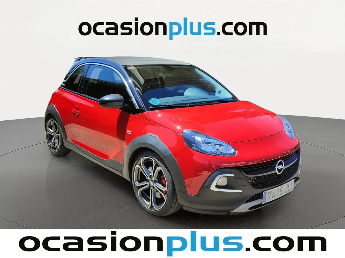 Usado Opel Adam Rocks 150 CV (110 kW) 2016 Rojo Utilitario