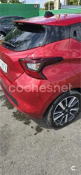 Usado Nissan Micra Acenta 90 CV (66 kW) 2017 Rojo Utilitario