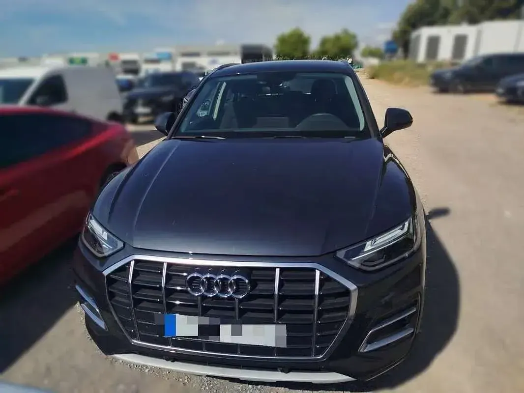 Używany Audi Q5 Advanced 163 KM (119 kW) 2022 Szary SUV