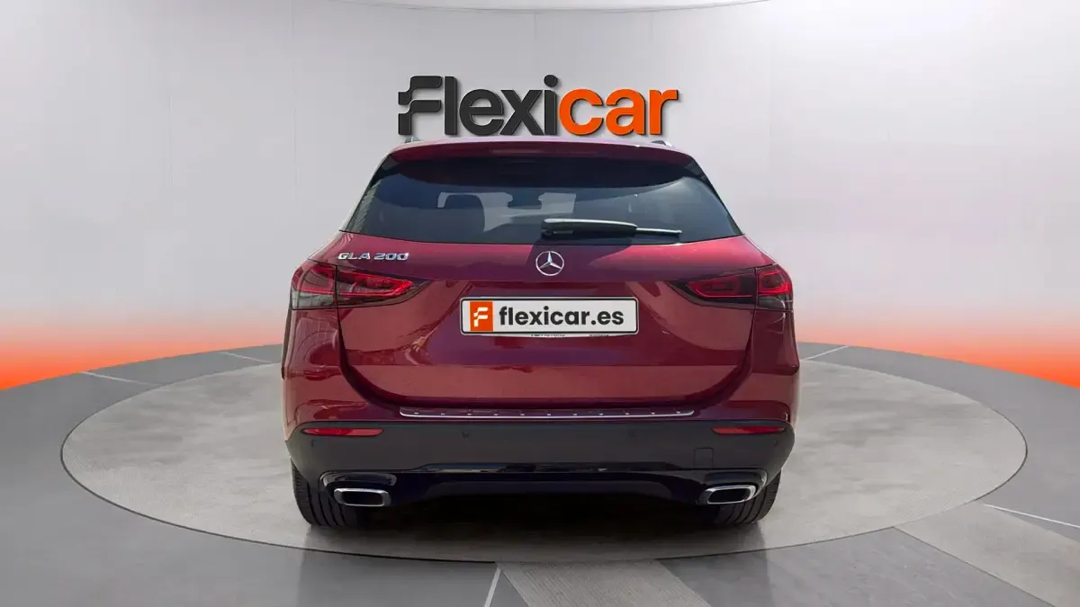 Usado Mercedes GLA200 156 CV (114 kW) 2020 Granate SUV