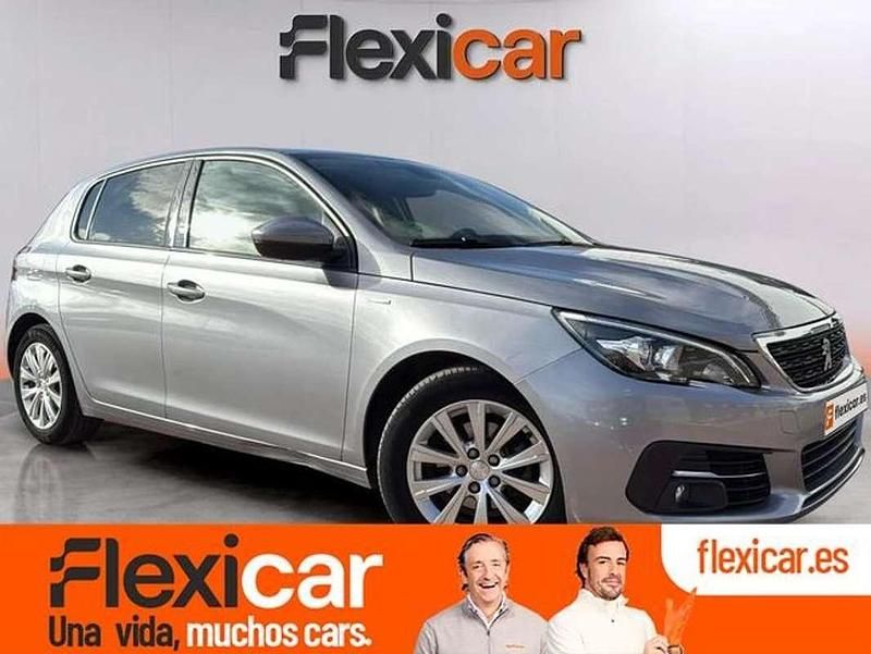 Usado Peugeot 308 Style 131 CV (96 kW) 2020 Gris Berlina