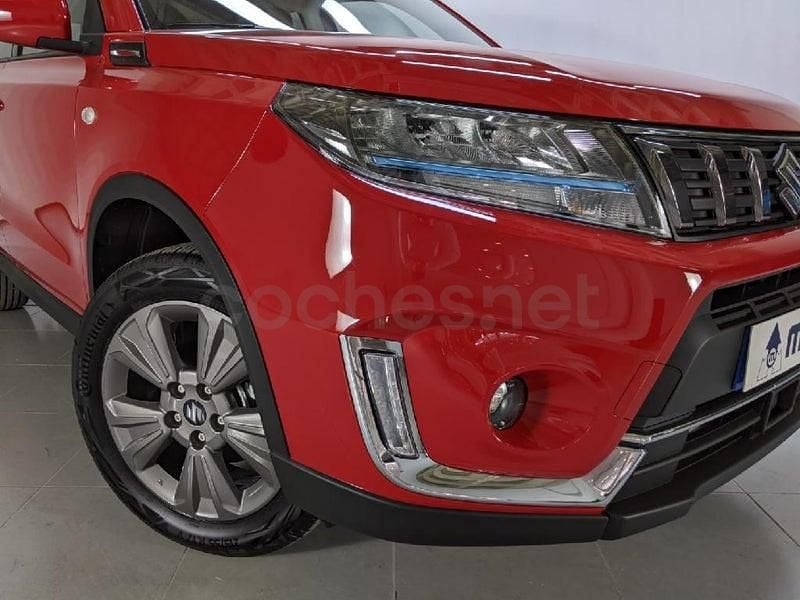 Usado Suzuki Vitara 116 CV (85 kW) 2024 Rojo SUV