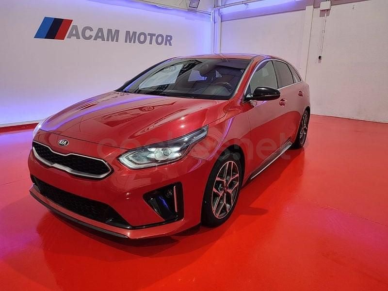 Usado Kia ProCeed GT-Line 136 CV (100 kW) 2020 Rojo Familiar