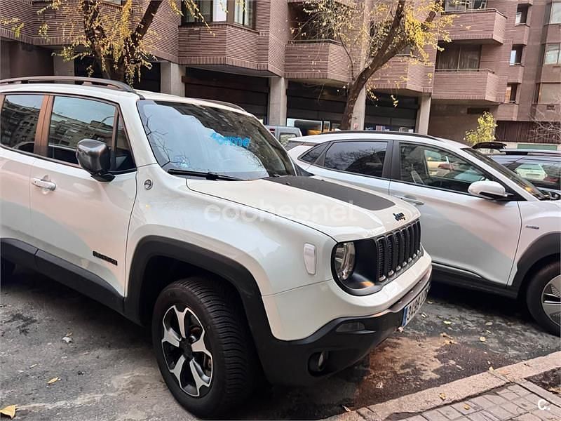 Usado Jeep Renegade Trailhawk 240 CV (176 kW) 2022 Blanco SUV