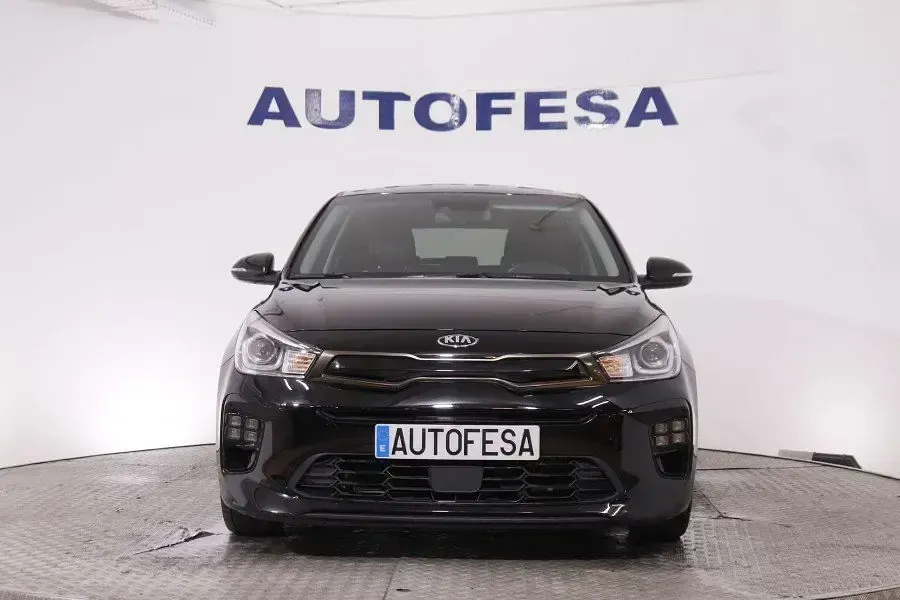 Usado Kia Rio GT-Line 120 CV (88 kW) 2020 Negro