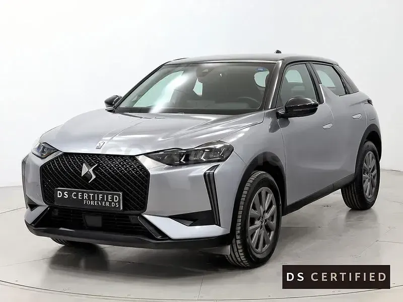 Usado DS Automobiles DS3 Bastille 100 CV (73 kW) 2023 Gris / plata SUV