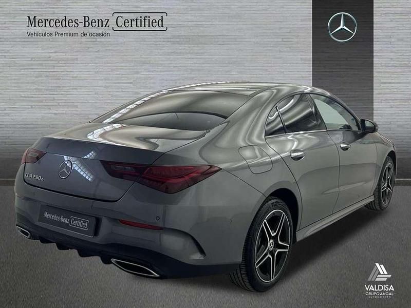 Usado Mercedes E250 163 CV (119 kW) 2024 Coupe