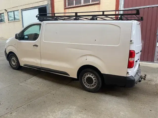 Usado Opel Vivaro-e Combi Expression 120 CV (88 kW) 2021 Blanco Monovolumen