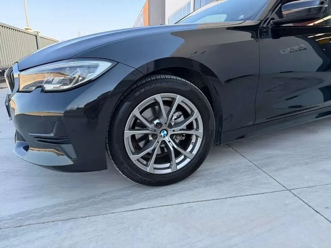 Usado BMW 320 Comfort Edition 190 CV (139 kW) 2021 Negro Berlina