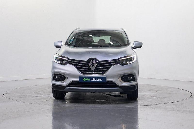 Usado Renault Kadjar Zen 140 CV (102 kW) 2021 Gris / plata SUV